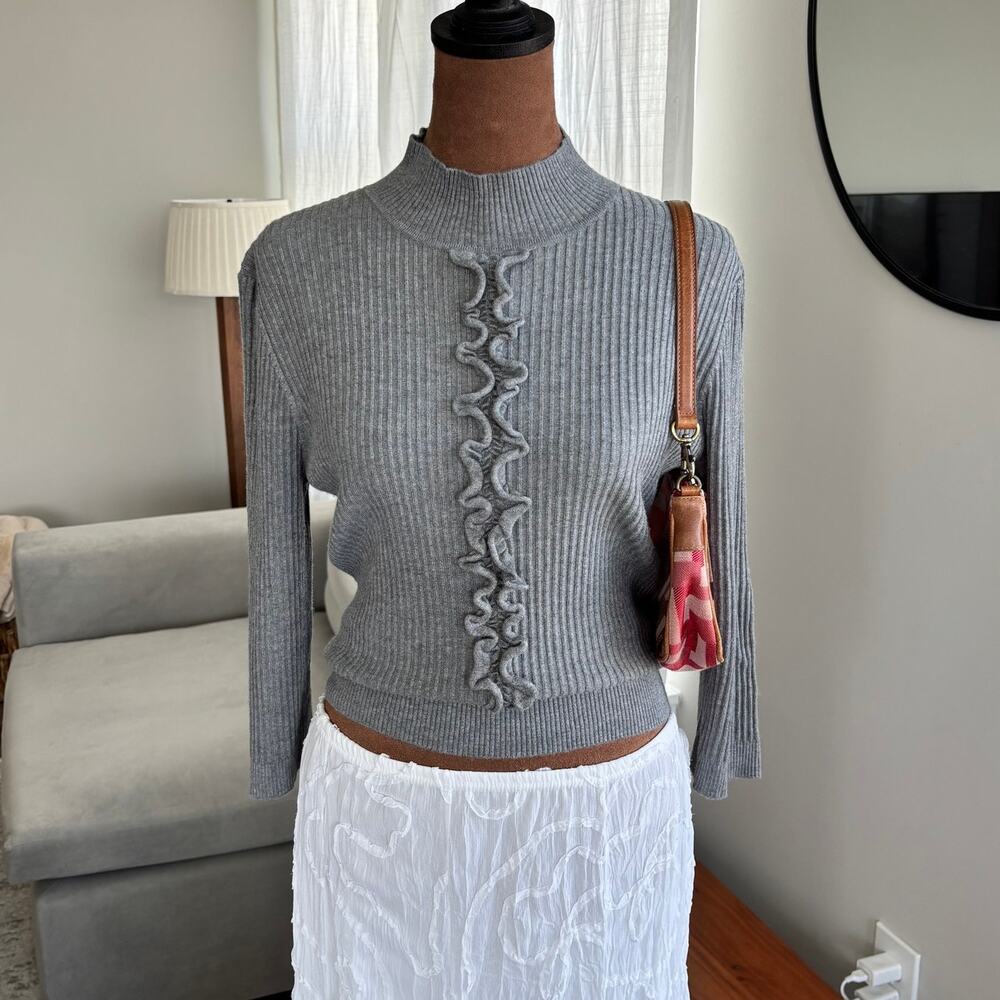 2010s Cable & Gauge Gray Ruffle Mock Neck Ribbed Sweater Petite Size Small